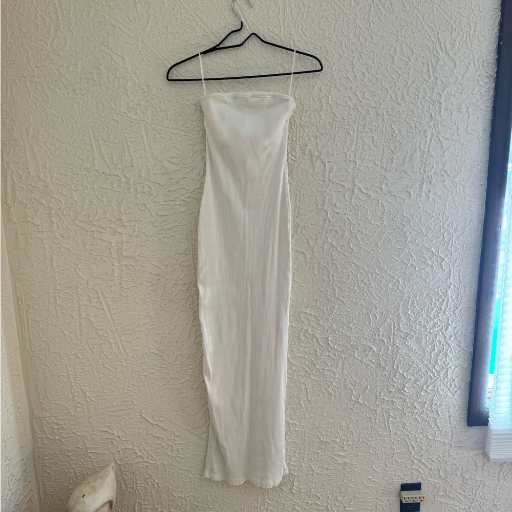 Fitted White Strapless Maxi Dress